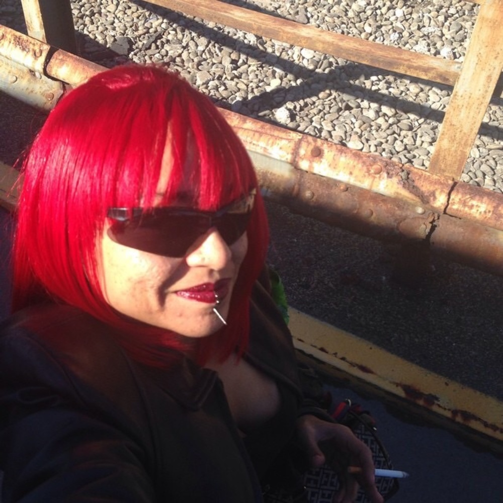 Meet your Posher, Damaris